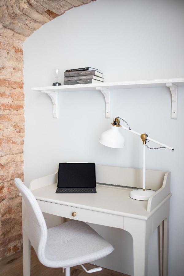 #Stayhere - Brand New Authentic Pilies Studios - Heart Of Old Town Wilno Zewnętrze zdjęcie